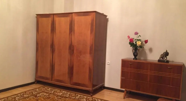 Friendly House M