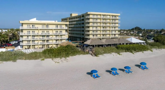 Run of House Crowne Plaza Melbourne-Oceanfront by IHG