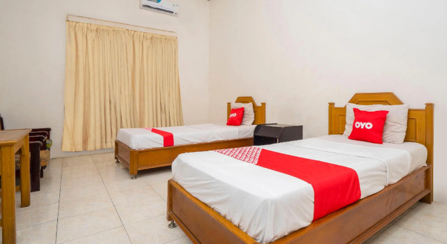 Двухместный номер Standard OYO 1989 Hotel Pelangi Harapan