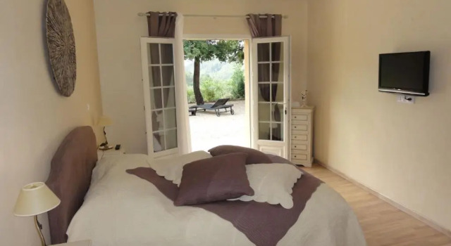 Номер Standard HELLO 15 personnes Draguignan