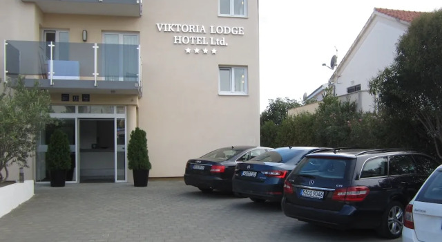 Viktoria Lodge Bed and Breakfast, Забронировать Отель «постель и завтрак» Срима Шибеник