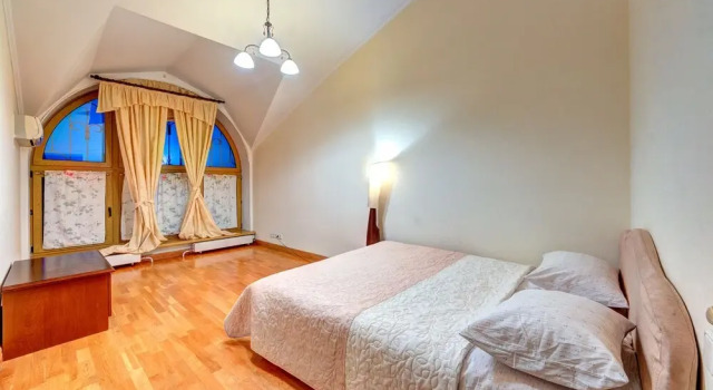 LUX Apartments Shelkovichnaya