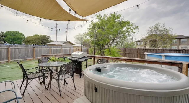 Коттедж San Antonio Home w/ Hot Tub - 1 Mi to Seaworld