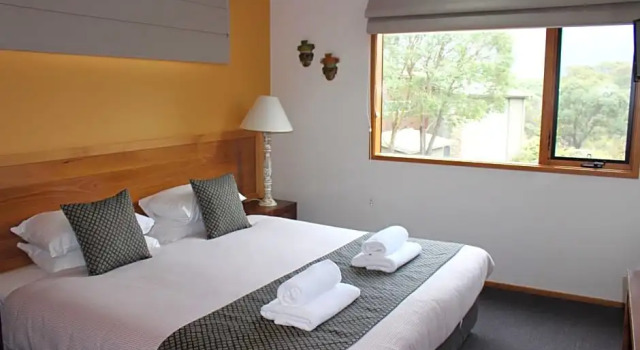 Lake Crackenback Resort & Spa, Забронировать Курортный отель Курортные отели Kosciuszko National Park, Курортный отель
