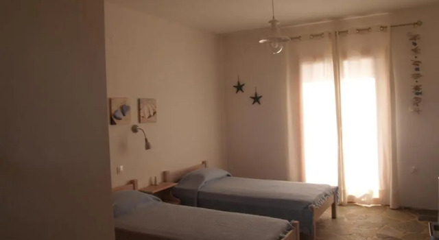 Mandalena's, Rezerwuj Hotel Hotele w Saronic Islands z parkingiem, Parking