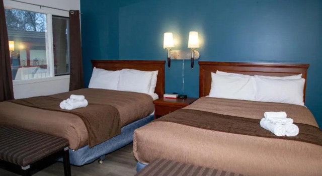 Четырёхместный номер Standard Spanish Villa Resort