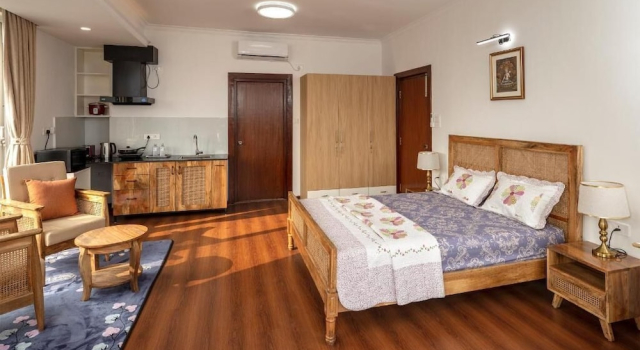 Luminous Apartments & Suites