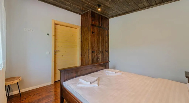Коттедж с 5 комнатами Blend Mountain Villa