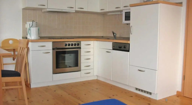 Коттедж Neu renoviertes schwimmendes Ferienhaus Fischland in Barth
