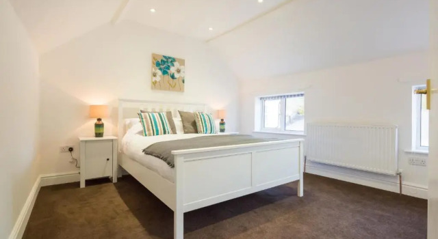 Апартаменты Cambridge Water House Apartments