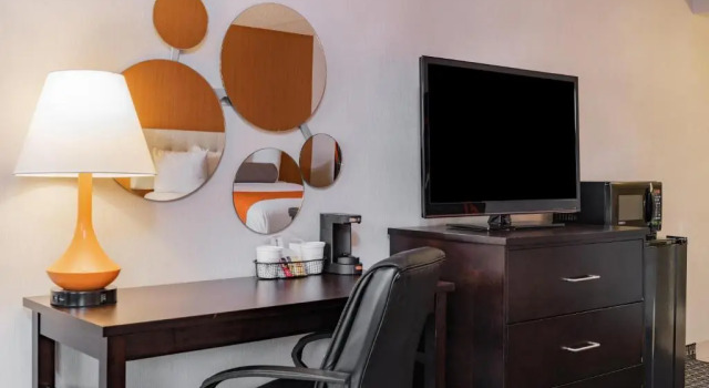 Standard Zimmer mit Poolblick Howard Johnson by Wyndham Lima