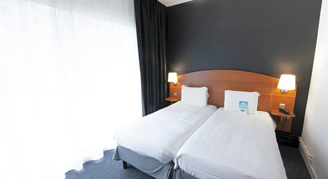 Номер Superior Kyriad Hotel Clermont Ferrand Centre