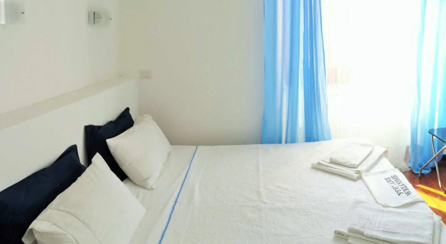 EMIs Guest House, Забронировать Гостевой дом Отели Рима с парковкой, рядом с Собор Святого Петра, Парковка