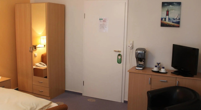 Hotel Stadt Norden, Забронировать Отель Норден East Frisia, рядом с Ubbo-Emmius-Klinik – Klinik Norden