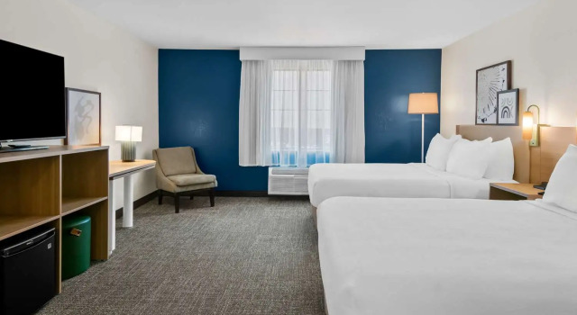 Четырёхместный номер Standard Spark by Hilton Wichita Falls
