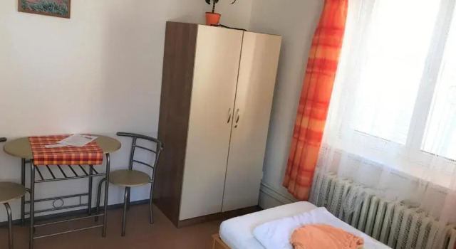 Hostel Bernarda Bolzana, Reserva ahora Albergue Hostales en Tábor, Albergue