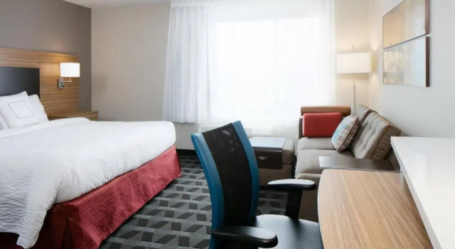Студия Towneplace Suites Kansas City Airport