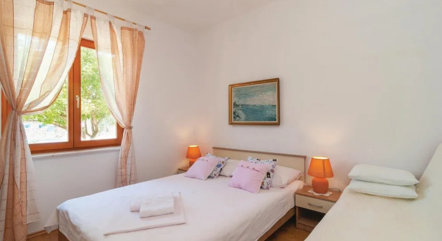 Stunning Home in Gornje Selo With Wifi and 3 Bedrooms, Prenota Hotel Hotel a Croatian Islands con piscina, Piscina