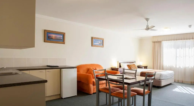 Семейный номер Executive Mandarin Motel
