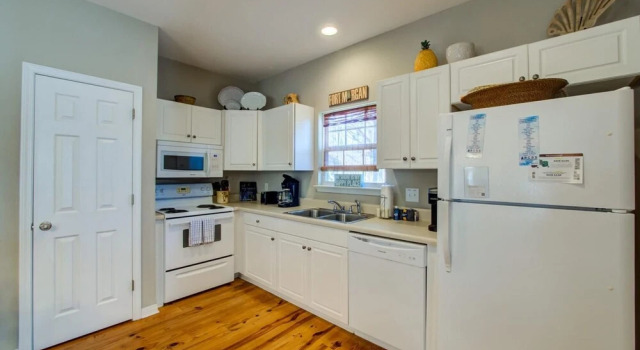 Charming Coastal Cottage in Fort Morgan With Beach and Pool Access, Boek Vakantiehuis Gulf Shores 