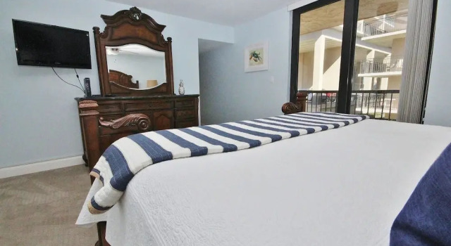 Sunrise 309 Apartment 3, Забронировать Апартаменты/квартира Нью-Смирна-Бич Daytona Beach Area, рядом с Епископальная церковь Св. Петра-рыбака