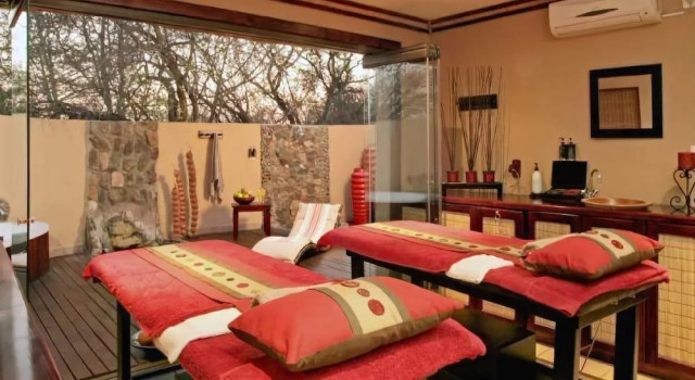 N'Kaya Lodge, Prenota Hotel Hoedspruit 