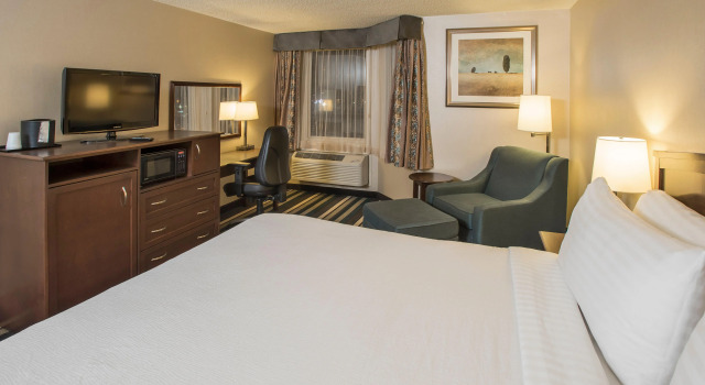 Holiday Inn Conference Centre Edmonton South, Rezervovat Hotel Northwest Edmonton Edmonton