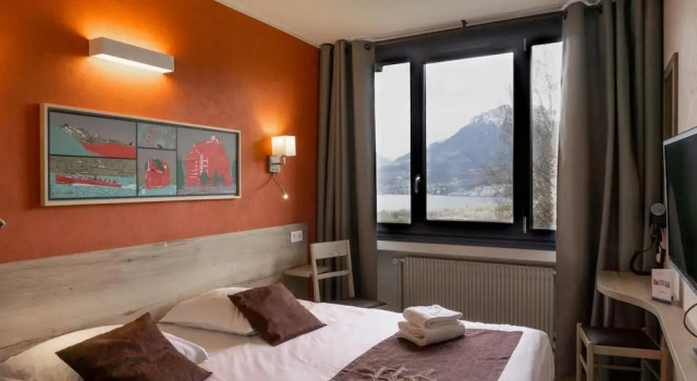 Village Club Les Balcons du Lac dAnnecy - Neaclub, Забронировать Курортный отель Отели Озера Анси с бассейном, Бассейн