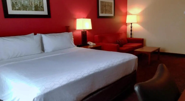 Номер Standard Holiday Inn Express Logan by IHG