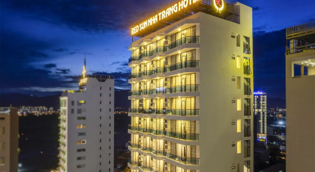 Трёхместный номер Deluxe с балконом Red Sun Nha Trang Hotel