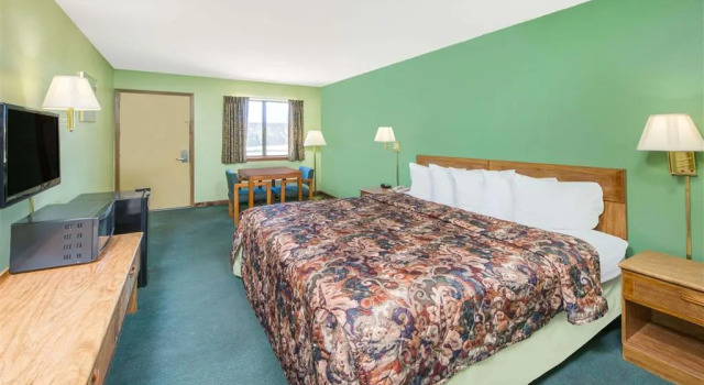 Days Inn by Wyndham Mountain Grove, Boek Hotel Hotels in Missouri met zwembad, Zwembad