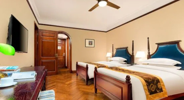 Полулюкс Deluxe Taicang Wendefu Hotel (Liuhe Ancient Town)