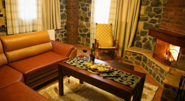 Yades Pozar, Book Hotel Kato Loutraki Macedonia