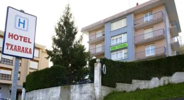 Hotel Txaraka, Rezerwuj Hotel Hotele w Baskonia z parkingiem, Parking