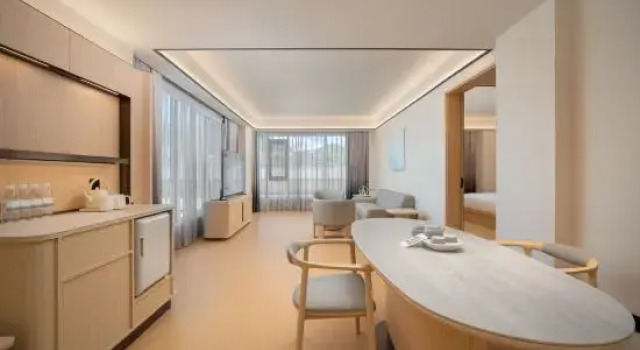 Люкс Deluxe JI Hotel (Fenghuang Ancient Town Tourist Center)