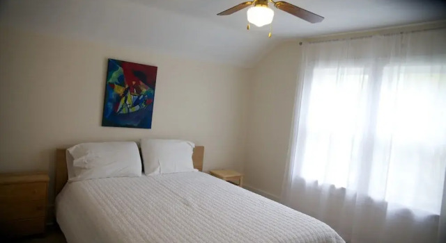 Kalaview House, Book Hotel Hoteller i Saugatuck med parkering, Parkering