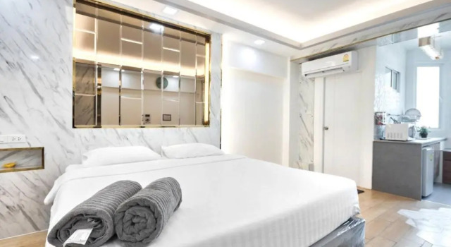 Family Hub Pratunam 7 FREE Airport pickup min 3nights and 4Adults stay