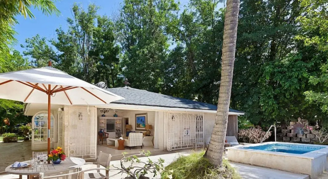 Вилла Enchanting Beachfront Retreat - Leamington Cottage 1 Bedroom Villa by Blue Sky Luxury