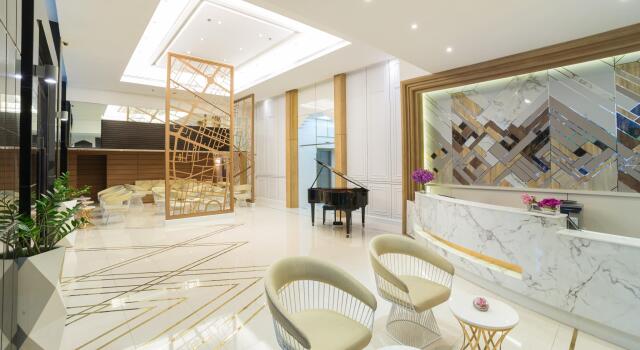 Bandara Silom Suites