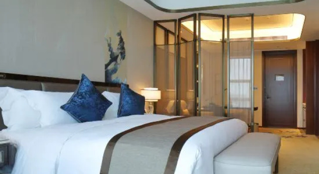 Номер Premier Shenzhen Anthea Hotel
