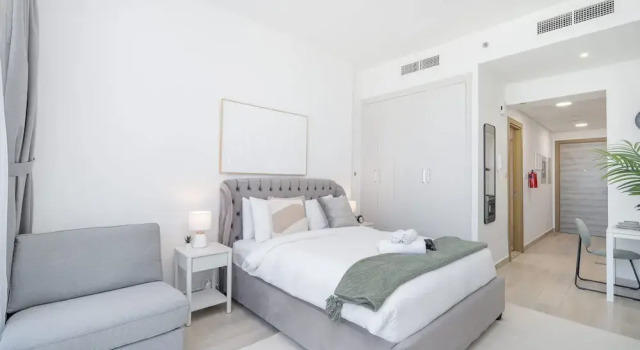 Majestic Studio in Bloom Tower C Perfect for 2, Брондау Қонақ үй Дубай Emirate Dubai