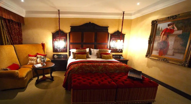 Полулюкс Fusion Boutique Hotel