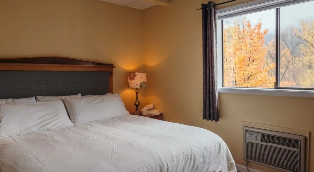 Adventure Inn, Забронировать Отель Отели Левенуэрт с парковкой, Парковка
