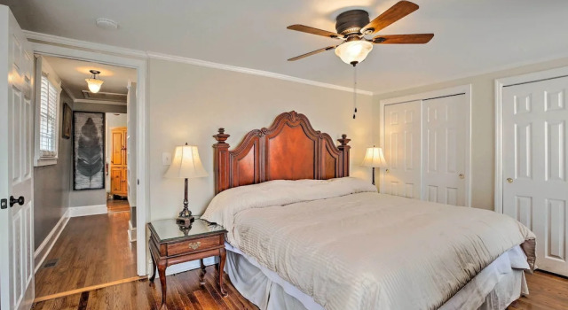 Cheery Cottage w/ Yard < 1 Mile to Marietta Square, Boek Vakantiehuis Hotels in Georgia met parkeren, Parkeren