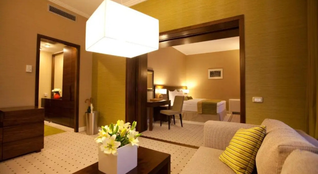 Люкс Capital Plaza Hotel