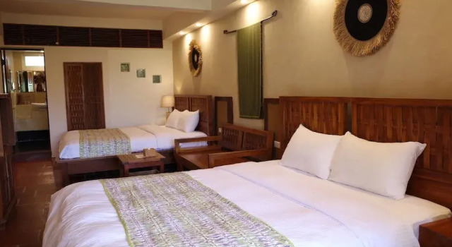 Четырёхместный семейный номер Standard Red Garden Resort