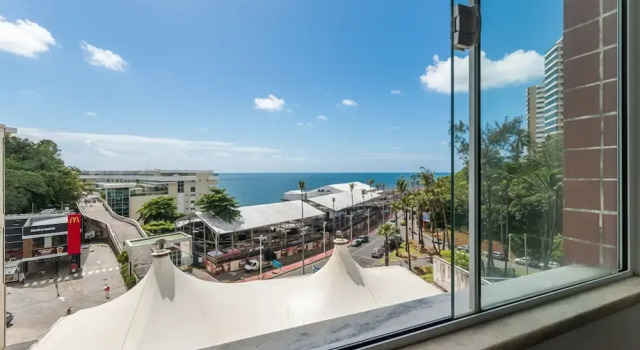 Апартаменты 3-bedroom Apt and Ocean View Edi0302