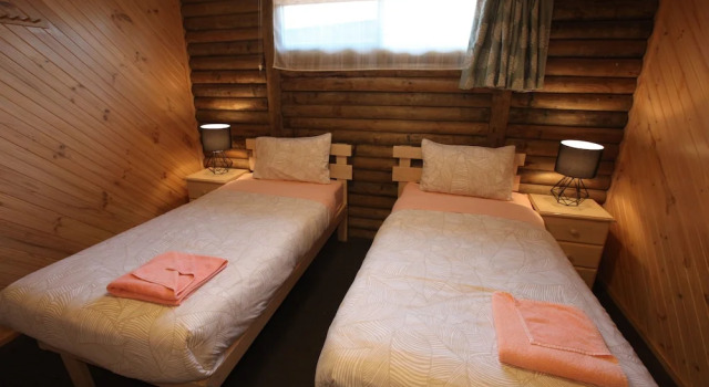 Шестиместный номер Standard с 3 комнатами Lazy Acre Log Cabins