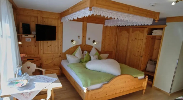 Двухместный номер Standard с балконом Biobauernhof Gehrnerhof am Arlberg
