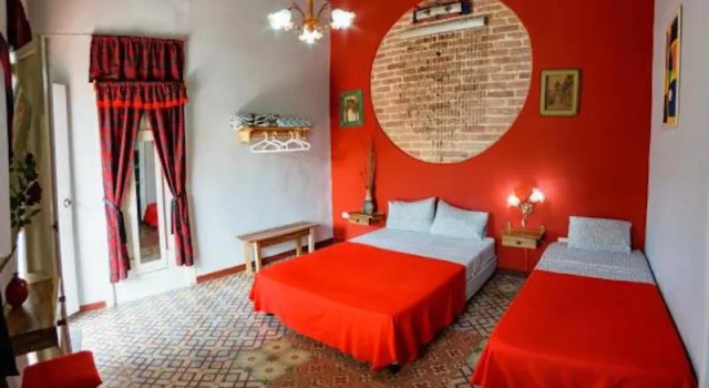 Hostal Ramon el Artista, Забронировать Отель Гавана Гавана, рядом с Старая площадь